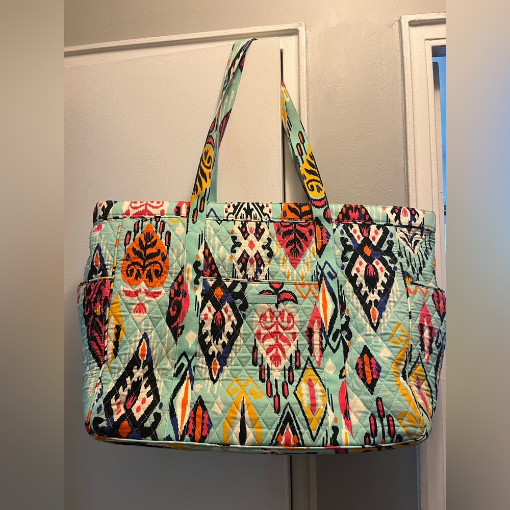 Vera Bradley tote